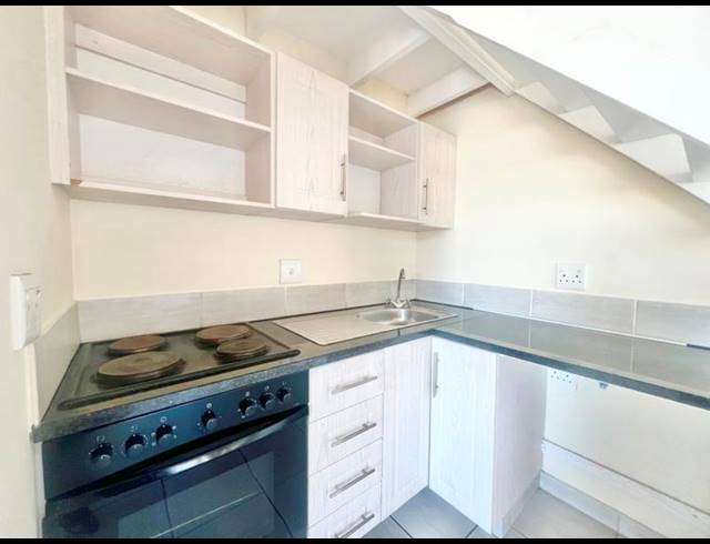 1 BEDROOM APARTMENT FOR SALE IN CHASE VALLEY